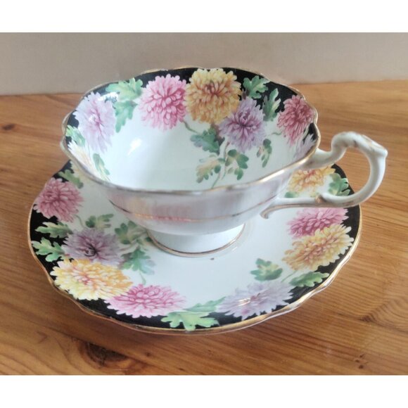 Vintage Double Warrant Paragon Mums Tea Cup & Saucer, Chrysanthemum flowers 1940 - Picture 4 of 14